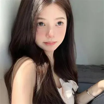 小镇春回
